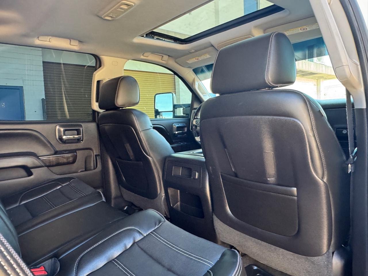 GMC Sierra 2500HD available WiFi 4WD Crew Cab 153.7" Denali 2015