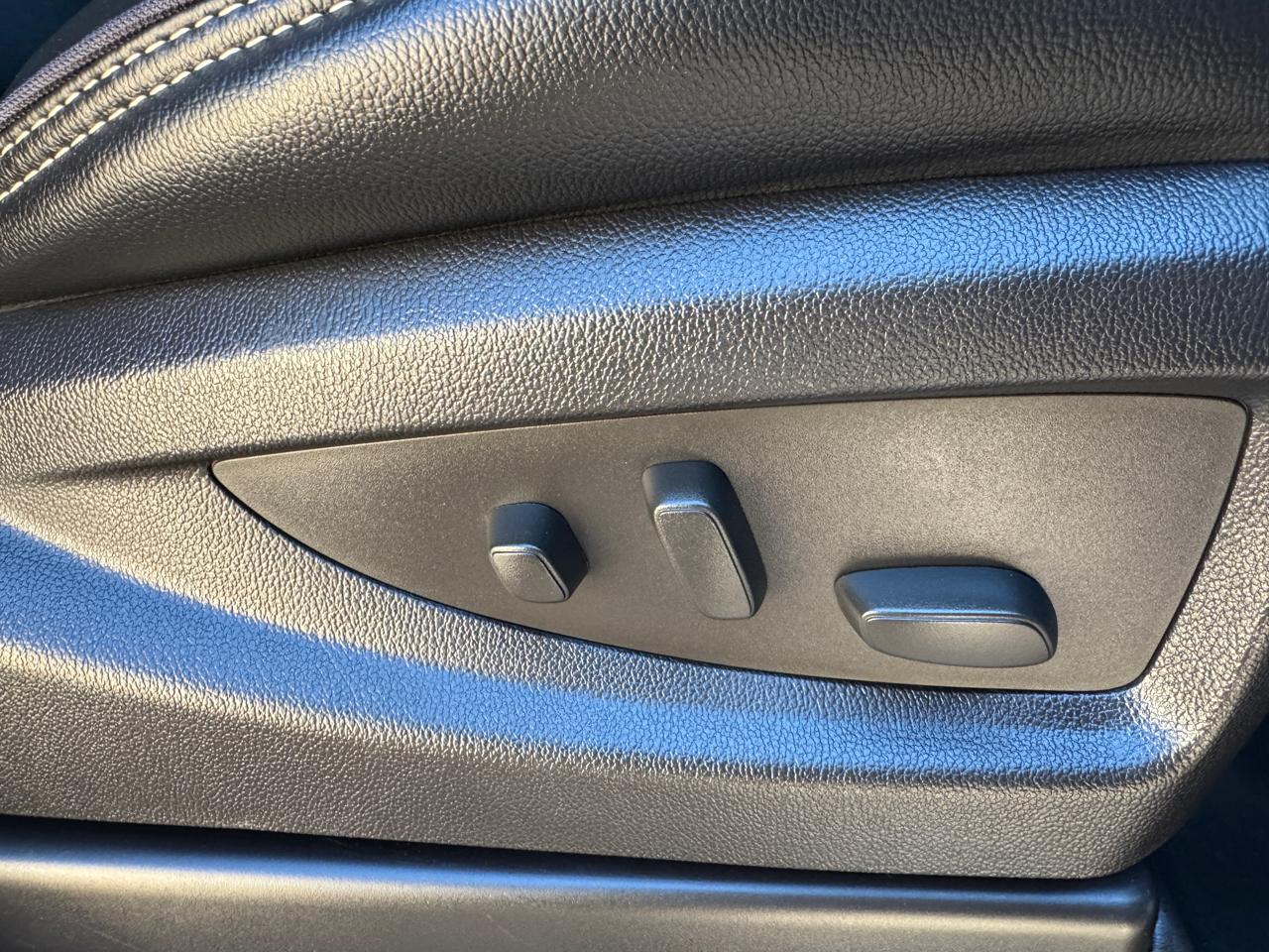 GMC Sierra 2500HD available WiFi 4WD Crew Cab 153.7" Denali 2015