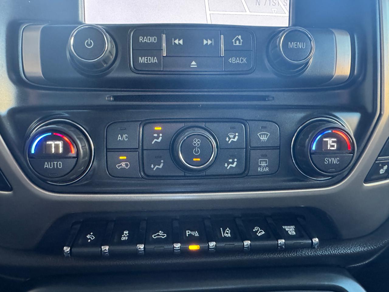 GMC Sierra 2500HD available WiFi 4WD Crew Cab 153.7" Denali 2015