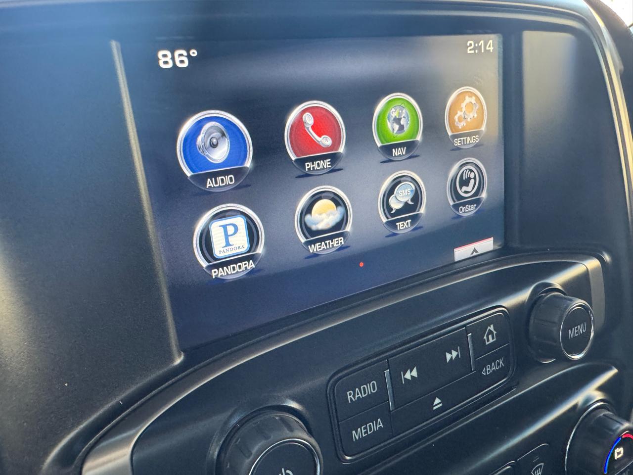 GMC Sierra 2500HD available WiFi 4WD Crew Cab 153.7" Denali 2015