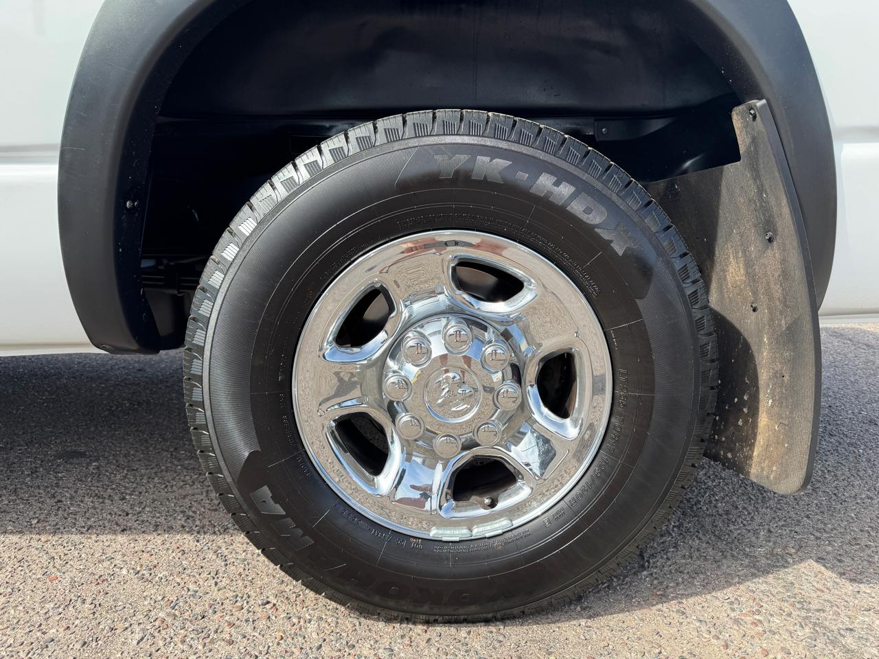 Dodge Ram 2500 4dr Quad Cab 160.5" WB SLT 2004