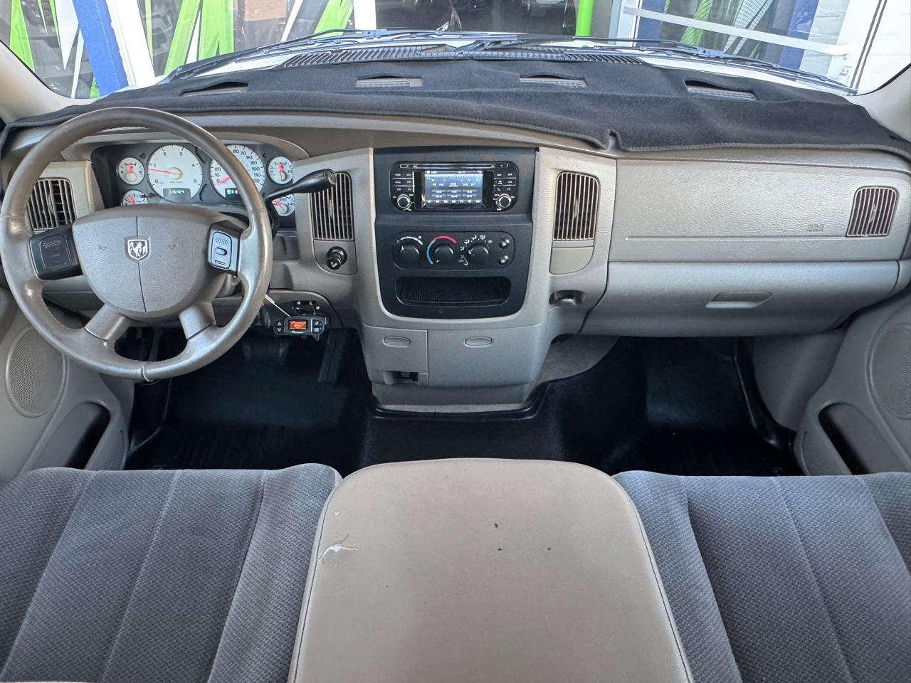 Dodge Ram 2500 4dr Quad Cab 160.5" WB SLT 2004