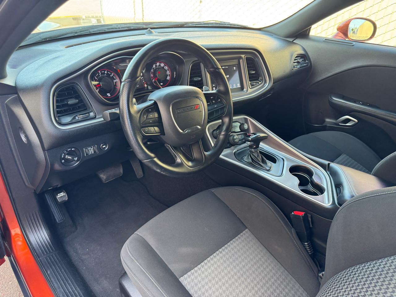 Dodge Challenger GT RWD 2022