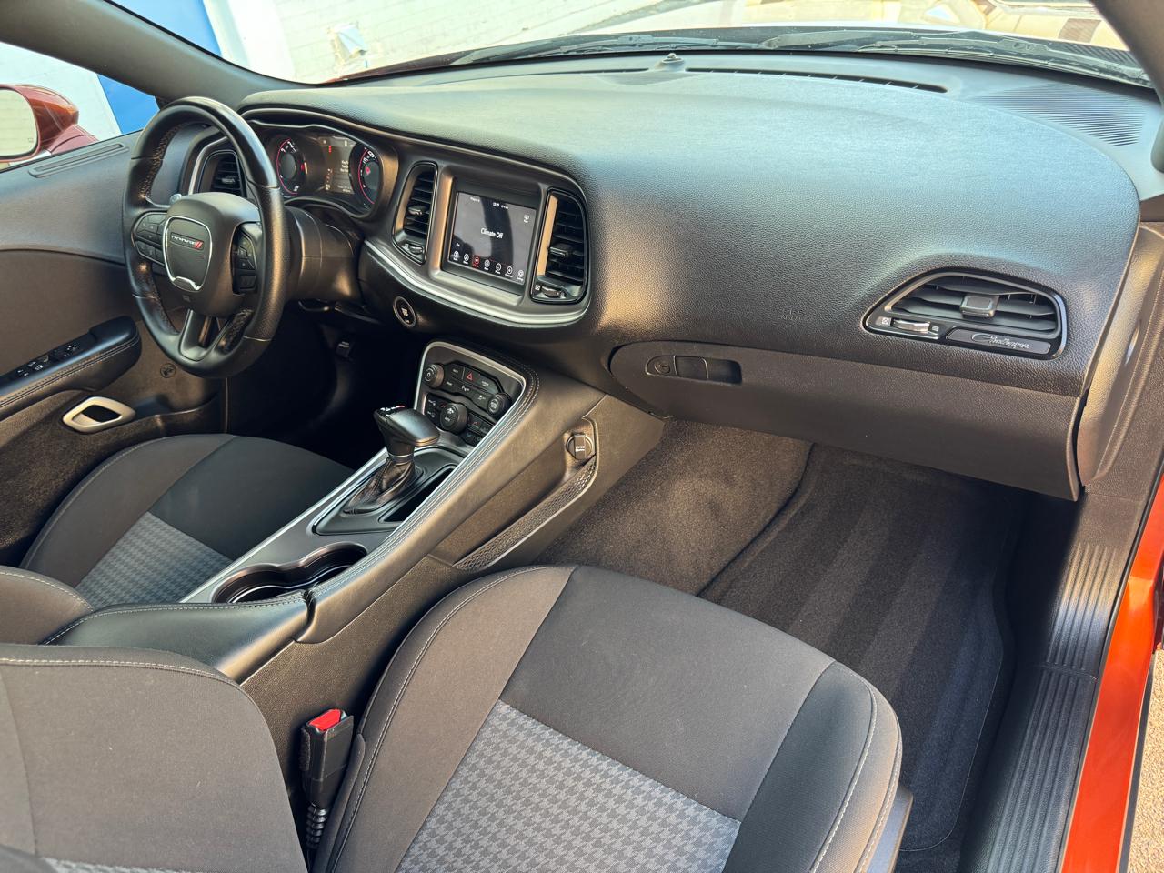 Dodge Challenger GT RWD 2022