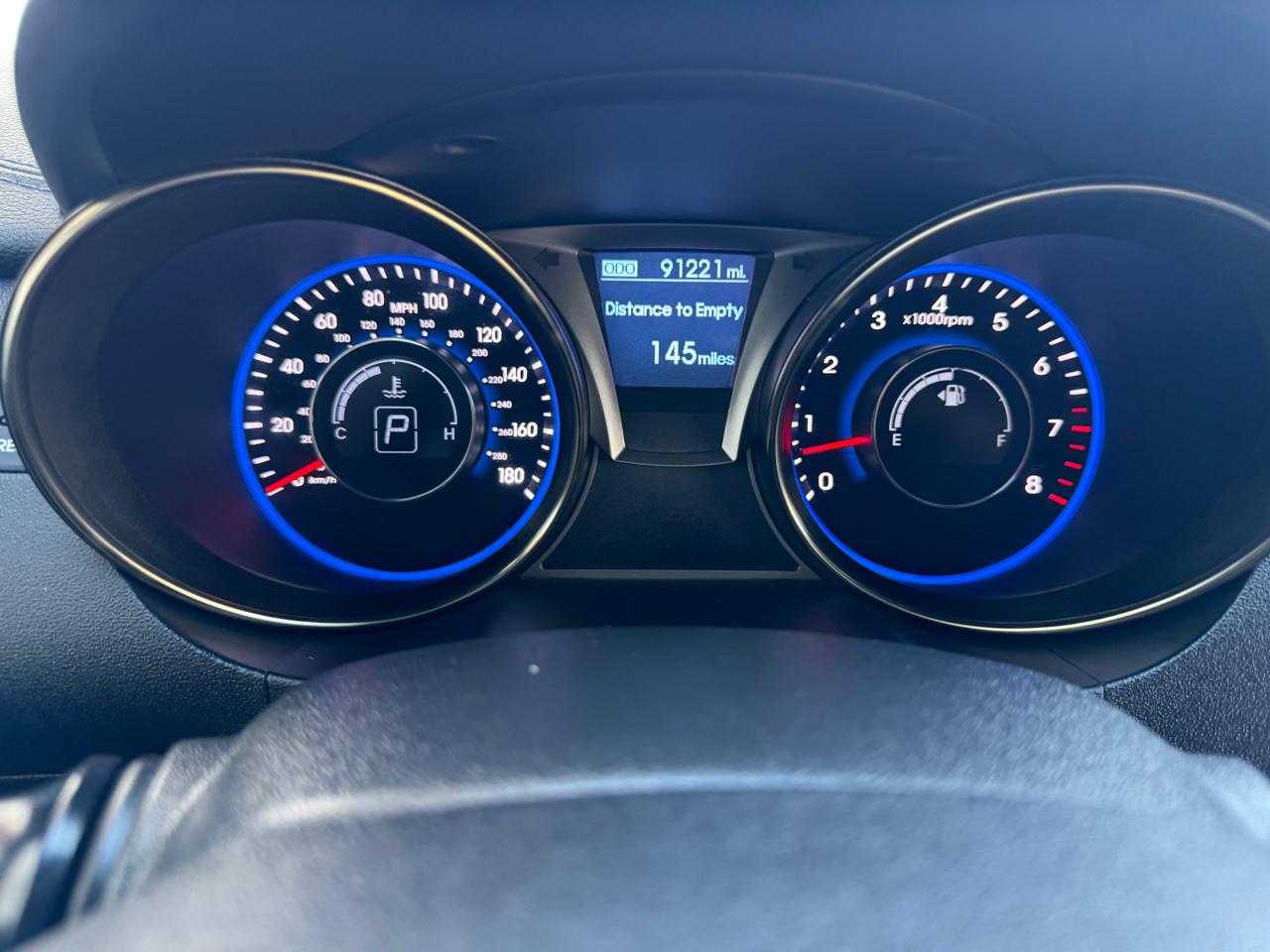 Hyundai Genesis Coupe 2dr 3.8L Auto Base w/Gray Seats 2015