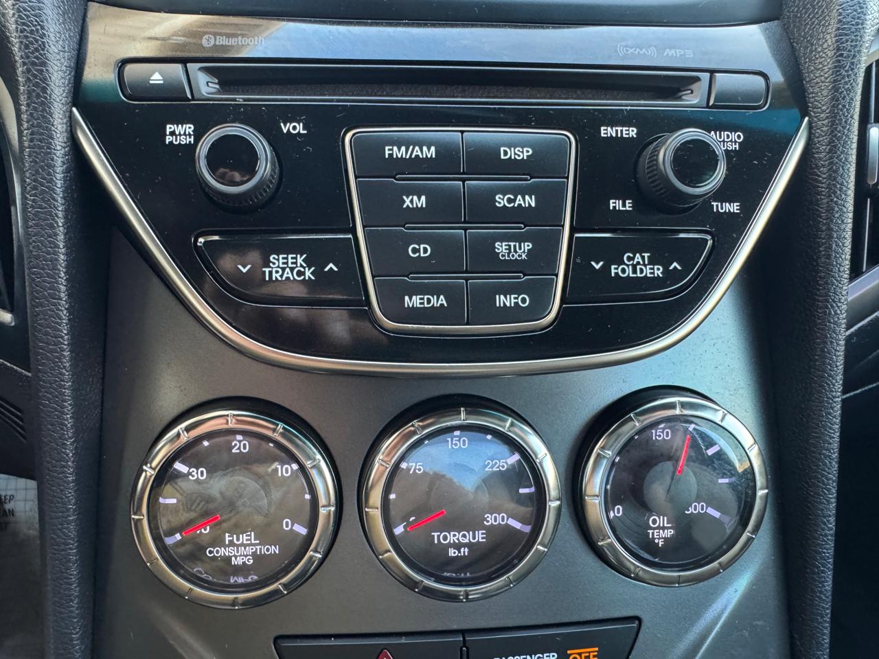 Hyundai Genesis Coupe 2dr 3.8L Auto Base w/Gray Seats 2015