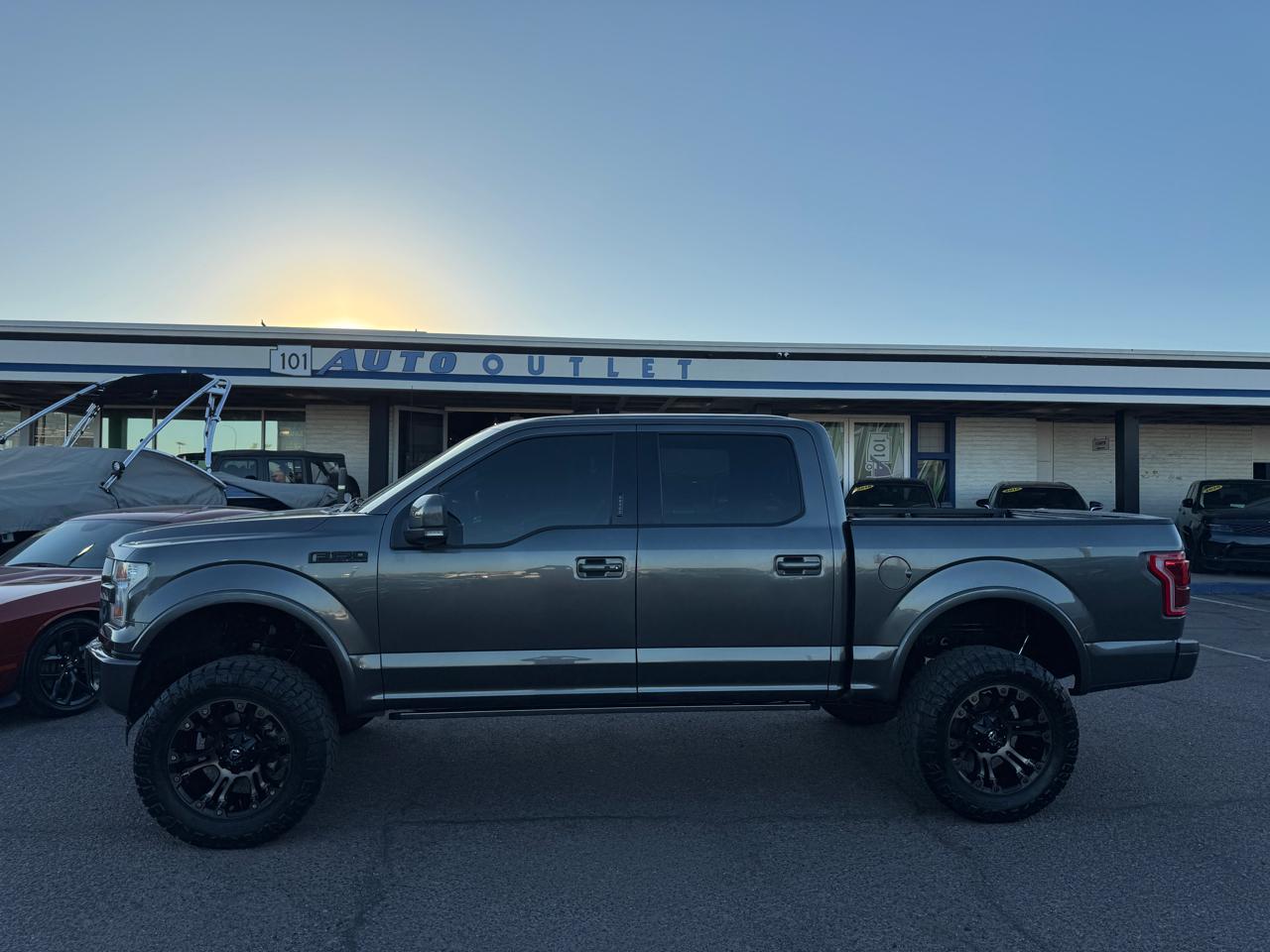 Ford F-150 Lariat SuperCrew 4WD 2017