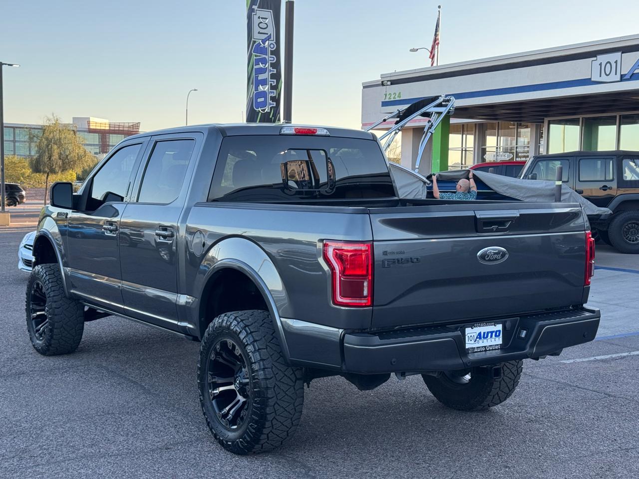 Ford F-150 Lariat SuperCrew 4WD 2017