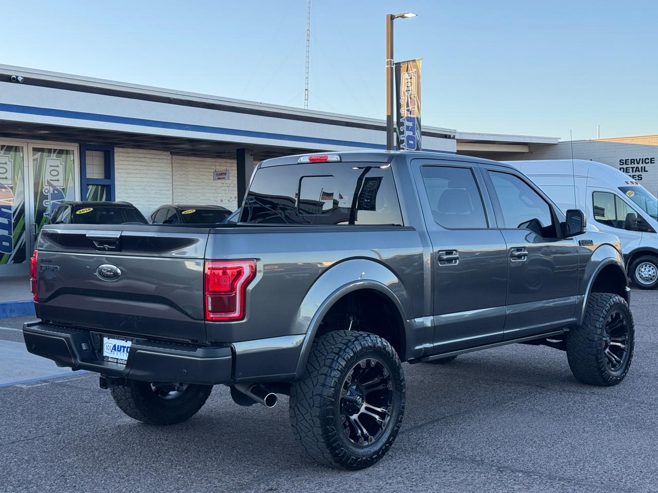 Ford F-150 Lariat SuperCrew 4WD 2017