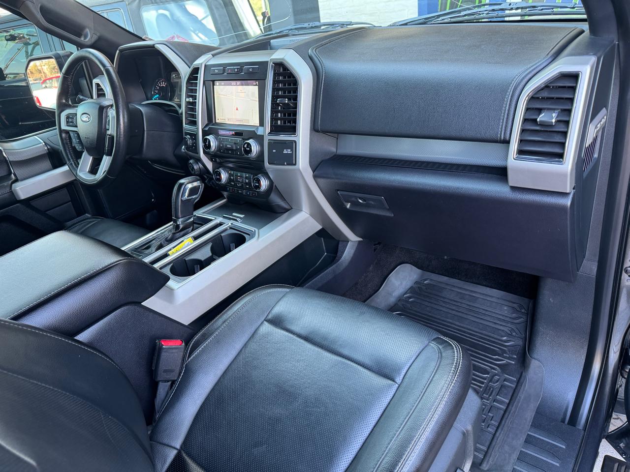 Ford F-150 Lariat SuperCrew 4WD 2017