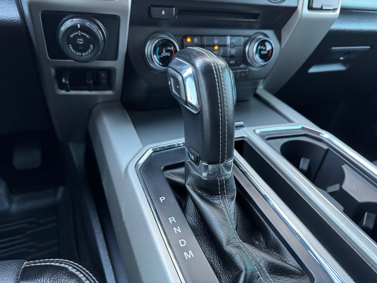 Ford F-150 Lariat SuperCrew 4WD 2017