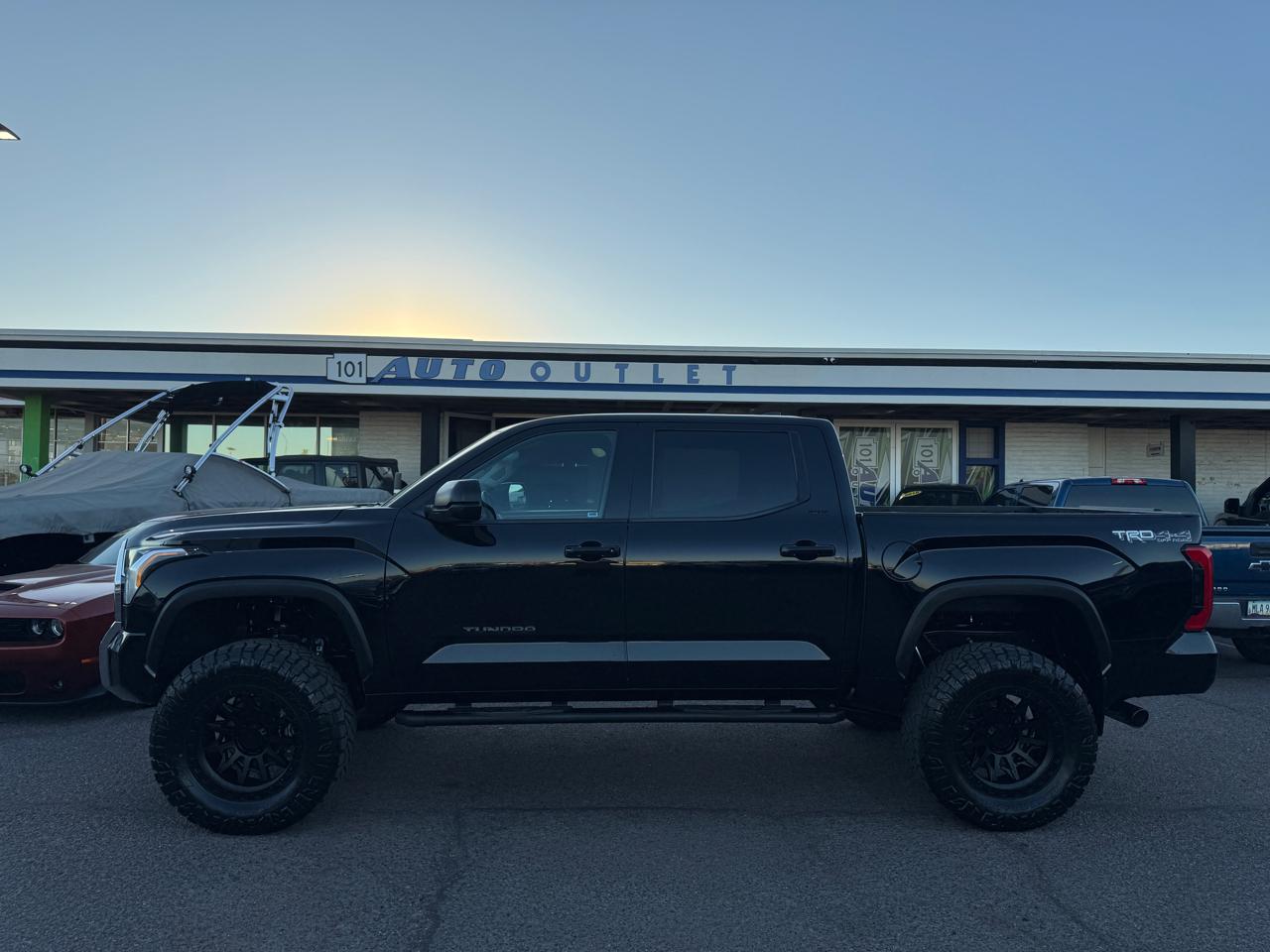 Toyota Tundra 4WD  2023