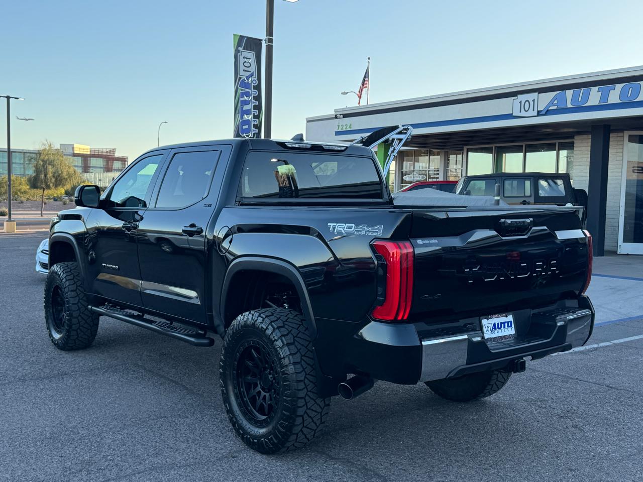Toyota Tundra 4WD  2023