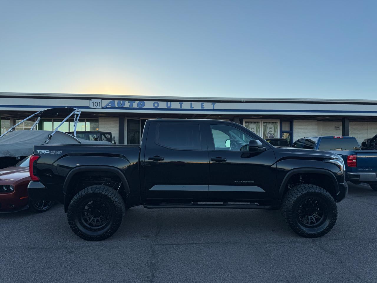 Toyota Tundra 4WD  2023