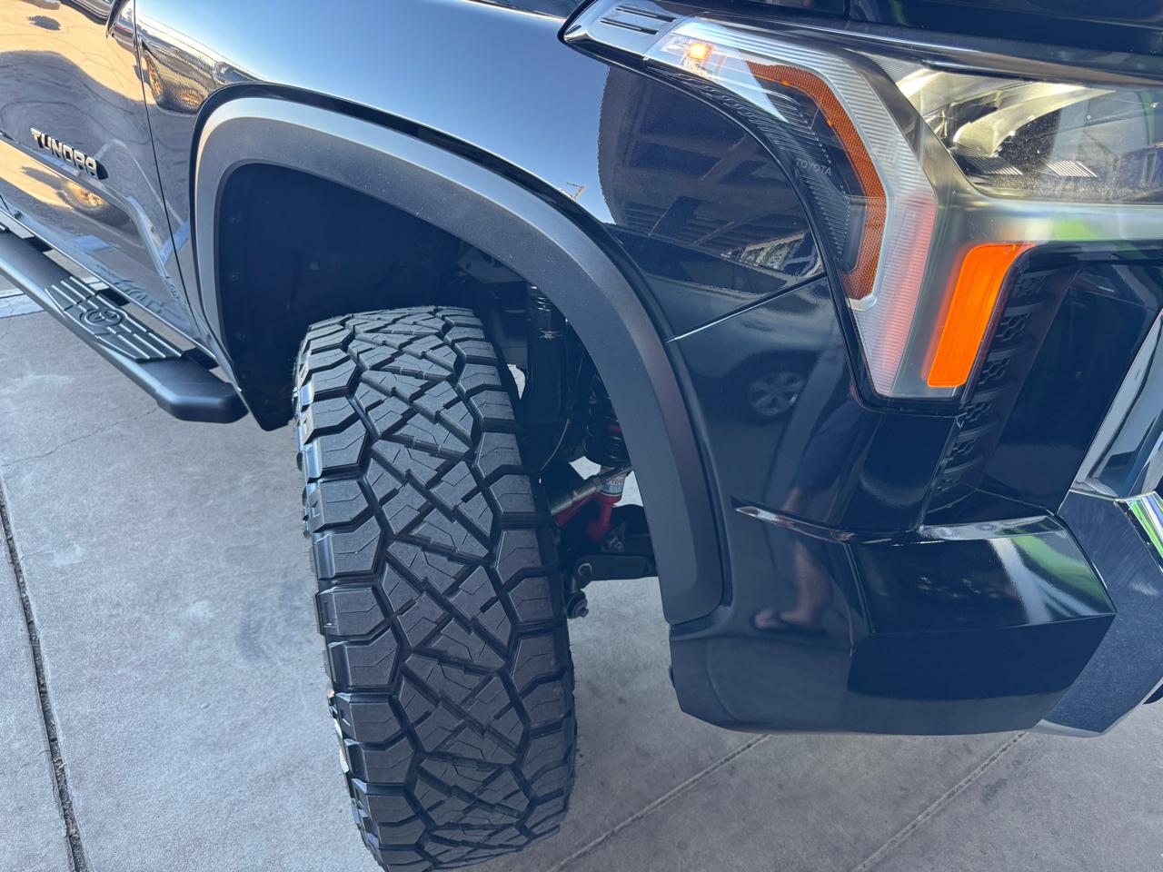 Toyota Tundra 4WD  2023