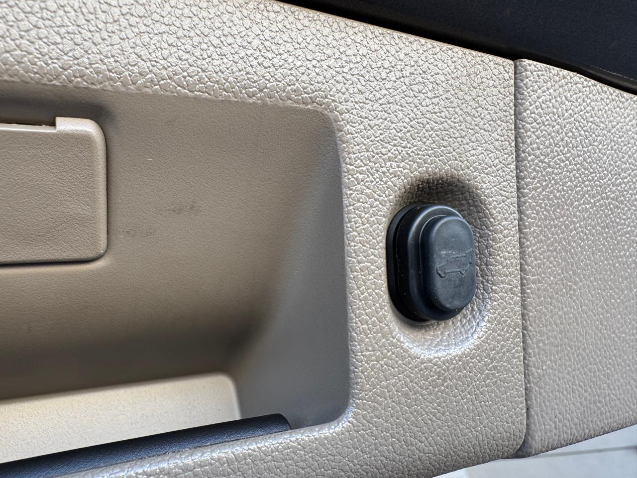 Chevrolet Tahoe 2WD 4dr LT 2016