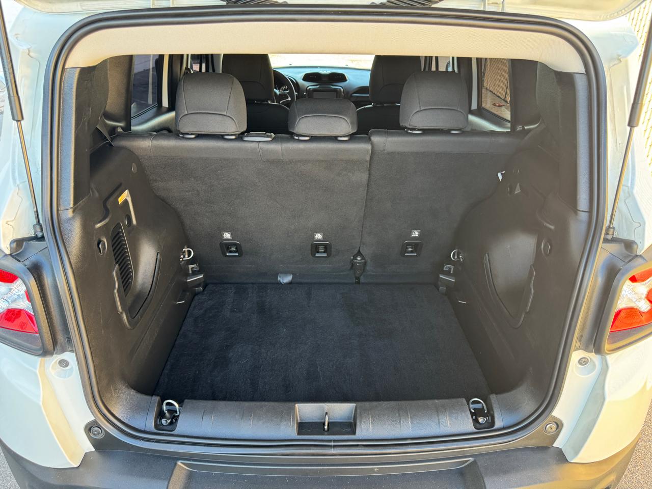 Jeep Renegade Latitude FWD 2020