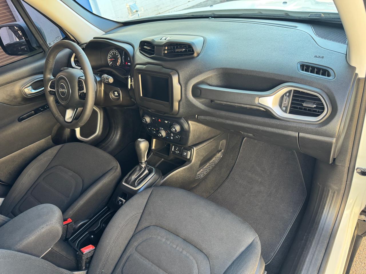 Jeep Renegade Latitude FWD 2020