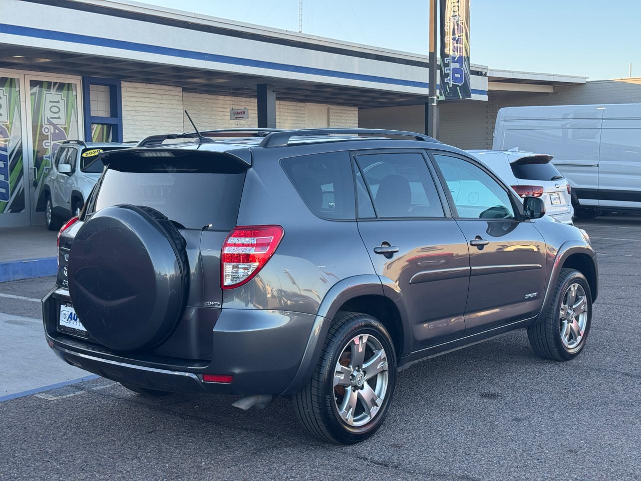 Toyota RAV4 4WD 4dr I4 Sport (Natl) 2012