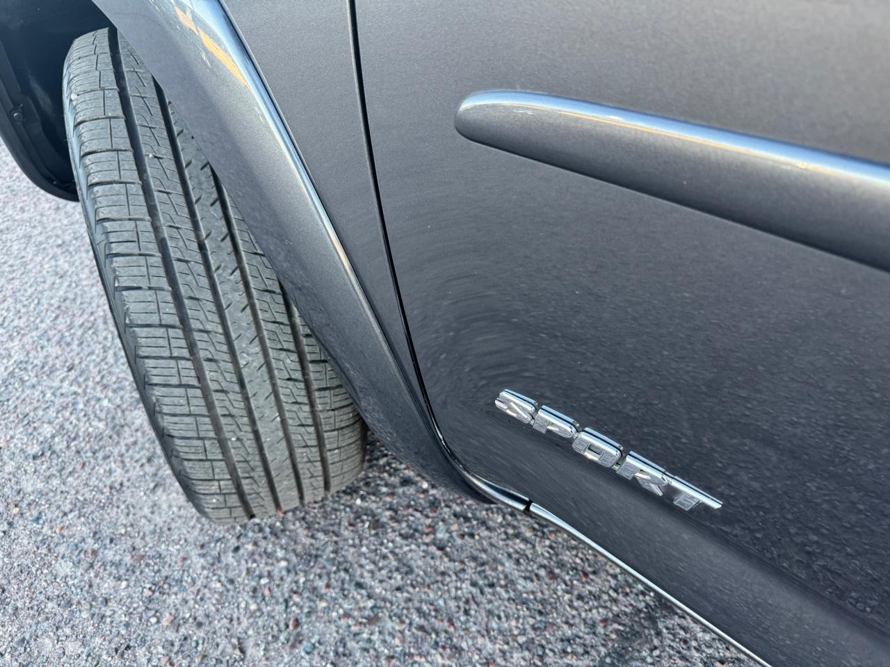 Toyota RAV4 4WD 4dr I4 Sport (Natl) 2012