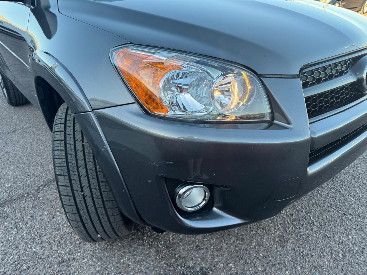 Toyota RAV4 4WD 4dr I4 Sport (Natl) 2012