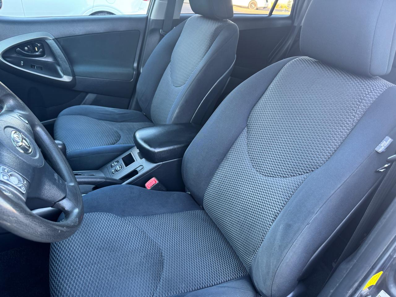 Toyota RAV4 4WD 4dr I4 Sport (Natl) 2012