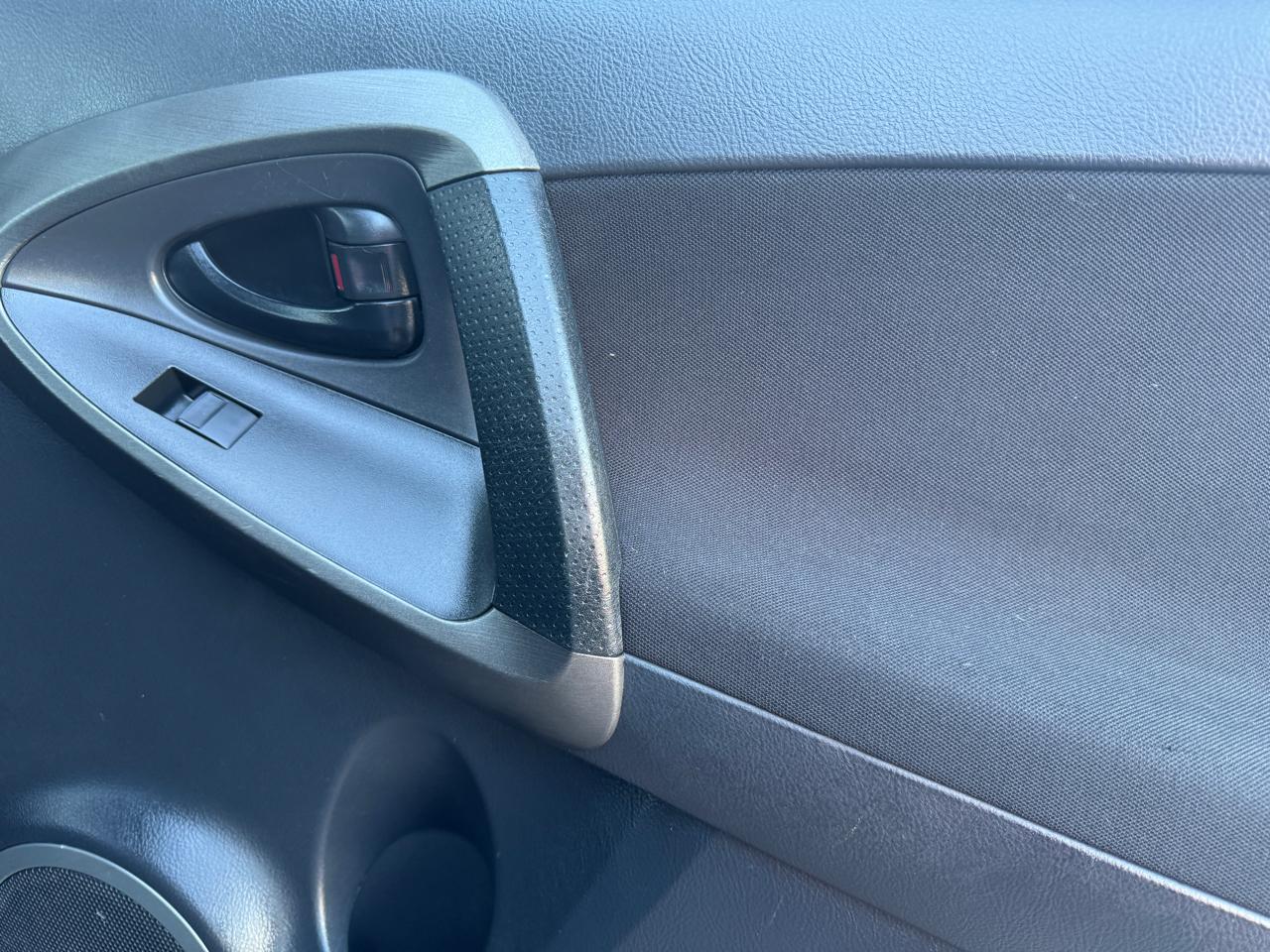 Toyota RAV4 4WD 4dr I4 Sport (Natl) 2012