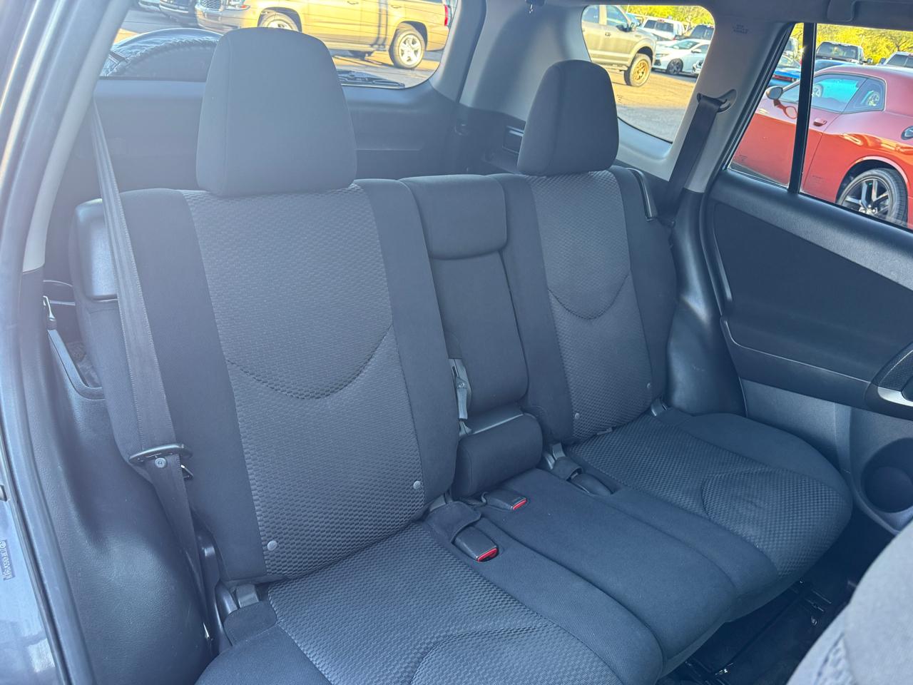 Toyota RAV4 4WD 4dr I4 Sport (Natl) 2012