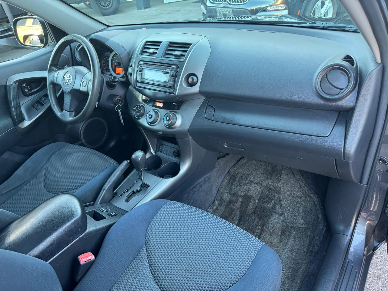 Toyota RAV4 4WD 4dr I4 Sport (Natl) 2012