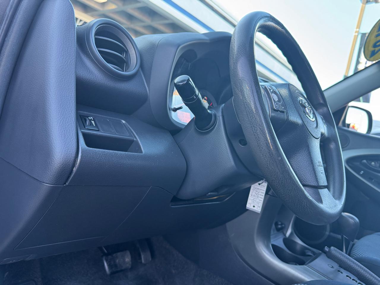 Toyota RAV4 4WD 4dr I4 Sport (Natl) 2012