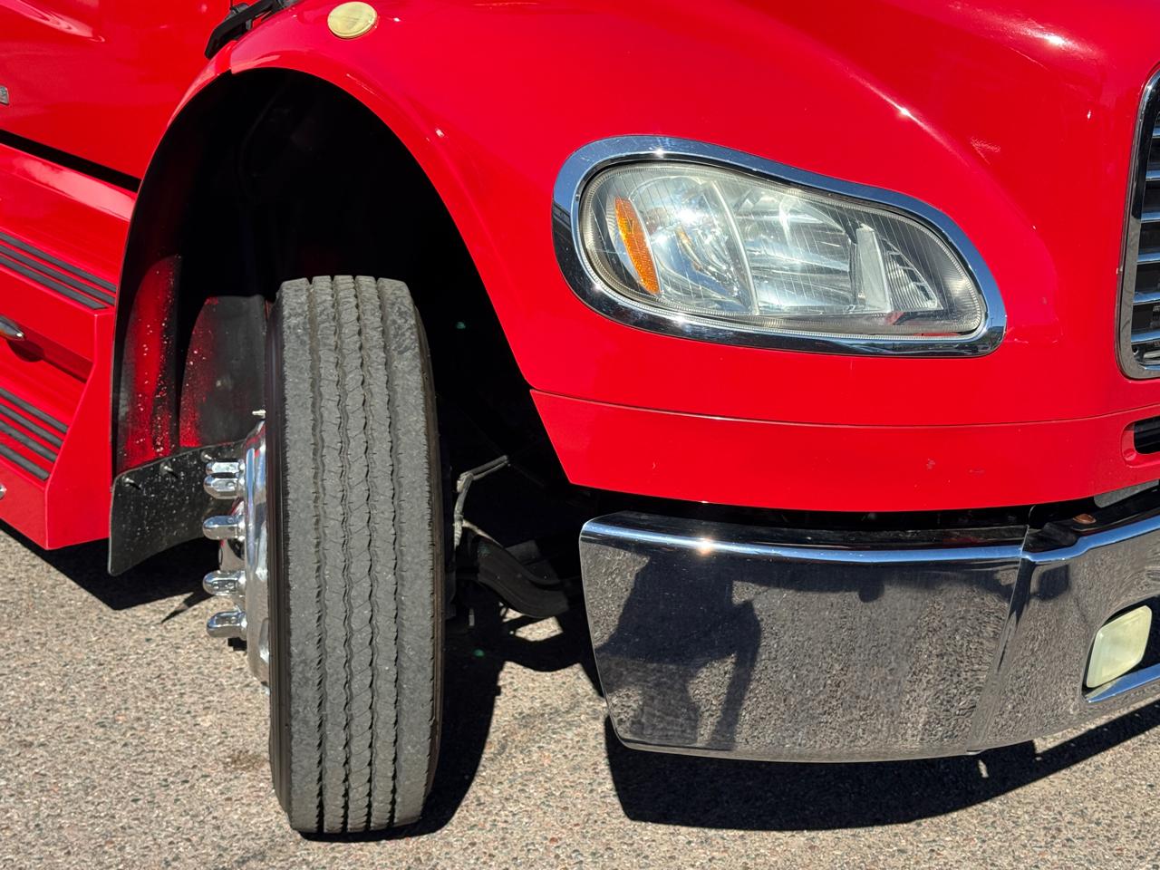 Freightliner M2  2006