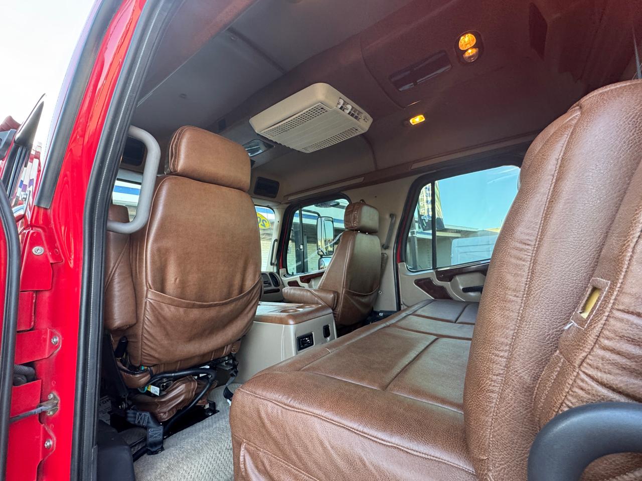 Freightliner M2  2006