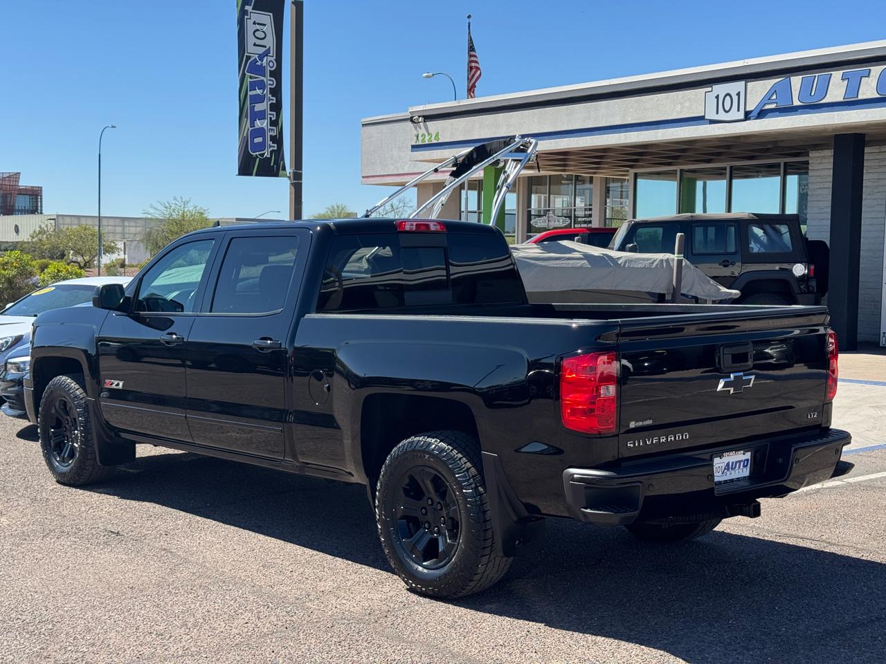 Chevrolet Silverado 1500 4WD Crew Cab 153.0" LTZ w/2LZ 2015