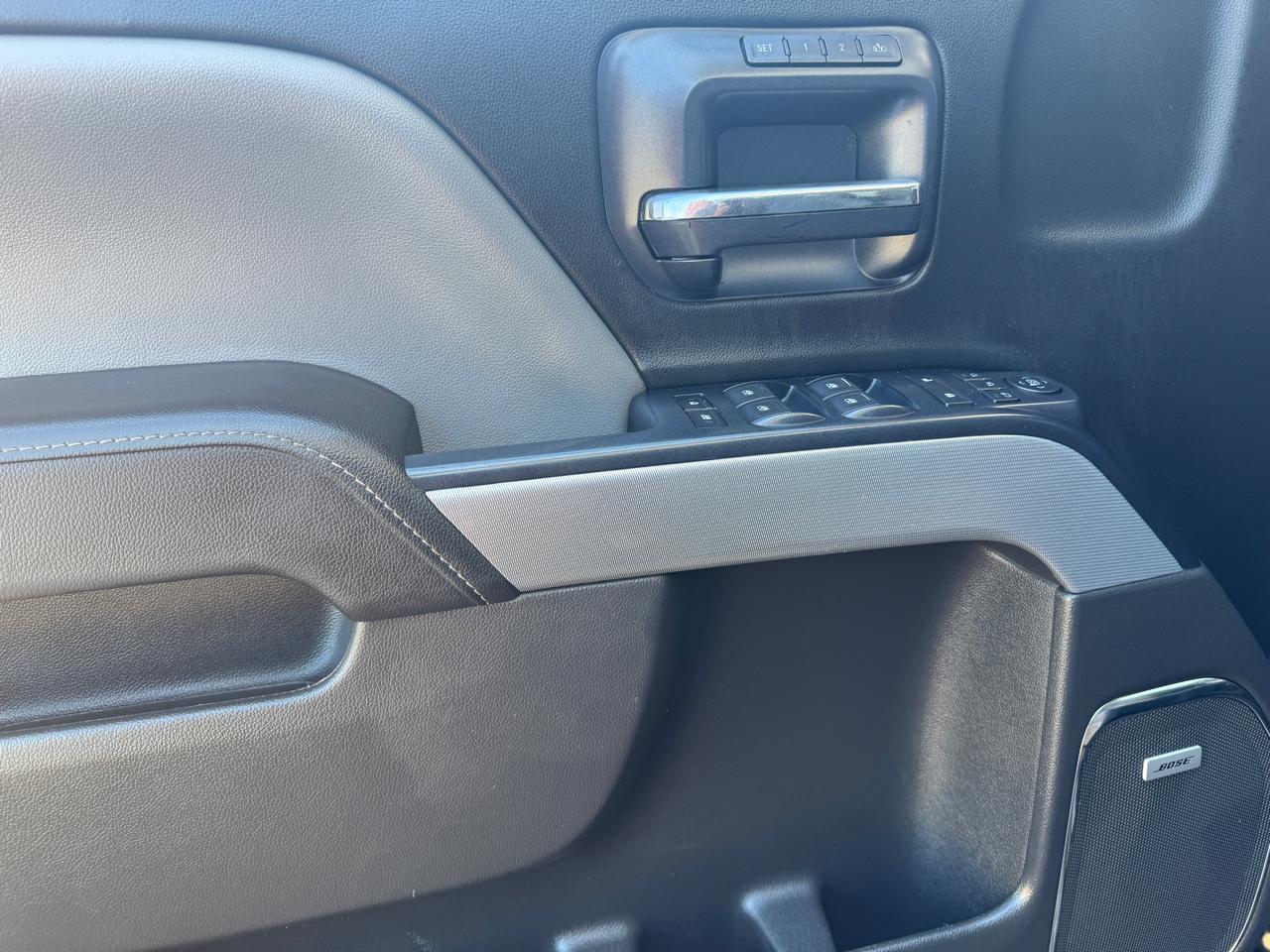 Chevrolet Silverado 1500 4WD Crew Cab 153.0" LTZ w/2LZ 2015