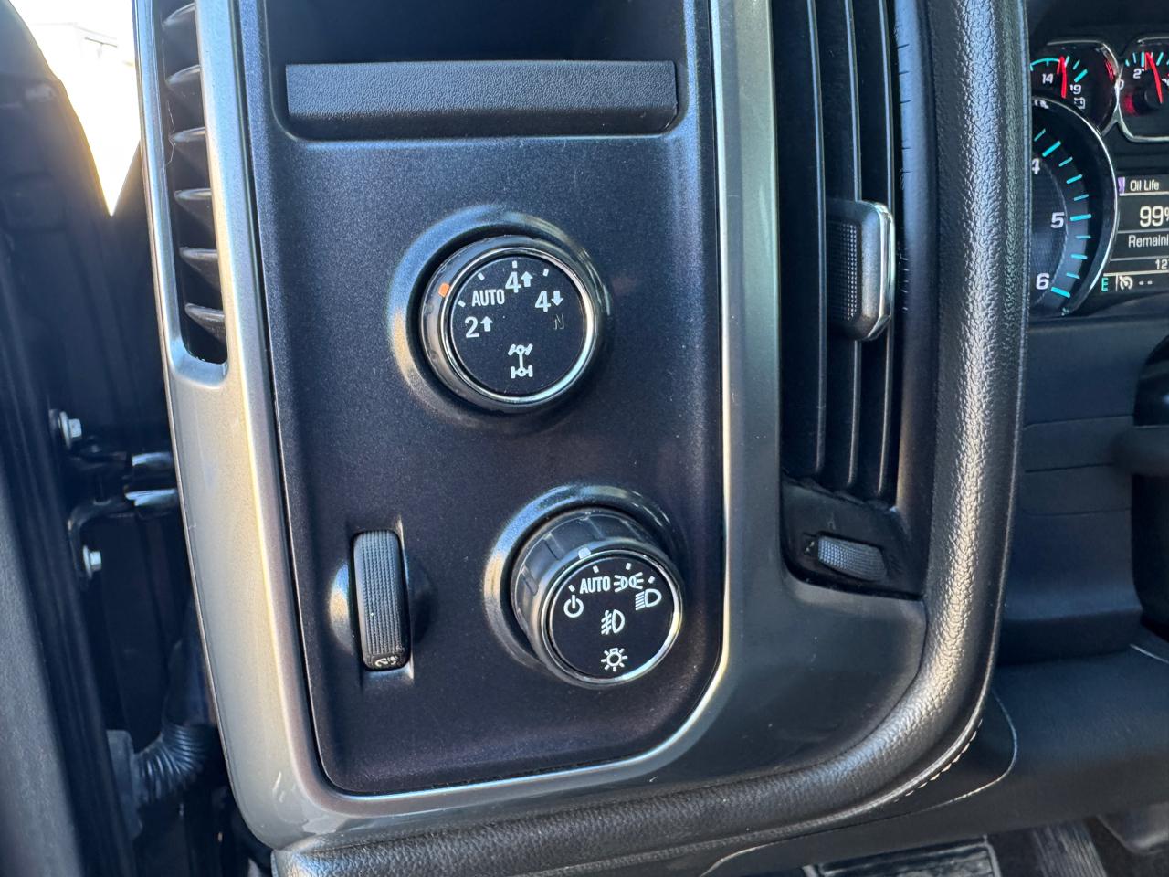 Chevrolet Silverado 1500 4WD Crew Cab 153.0" LTZ w/2LZ 2015