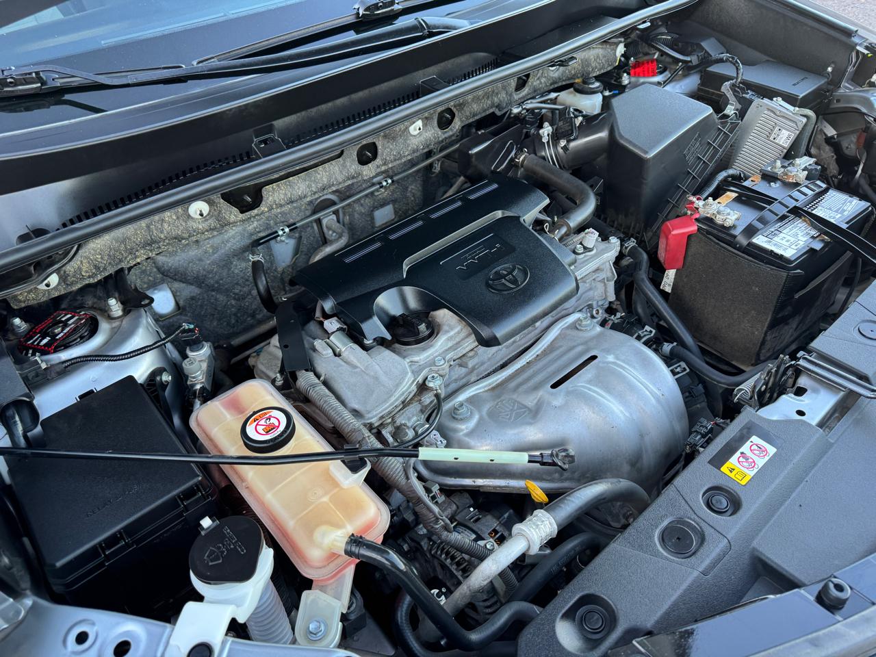 Toyota RAV4 XLE FWD (Natl) 2018