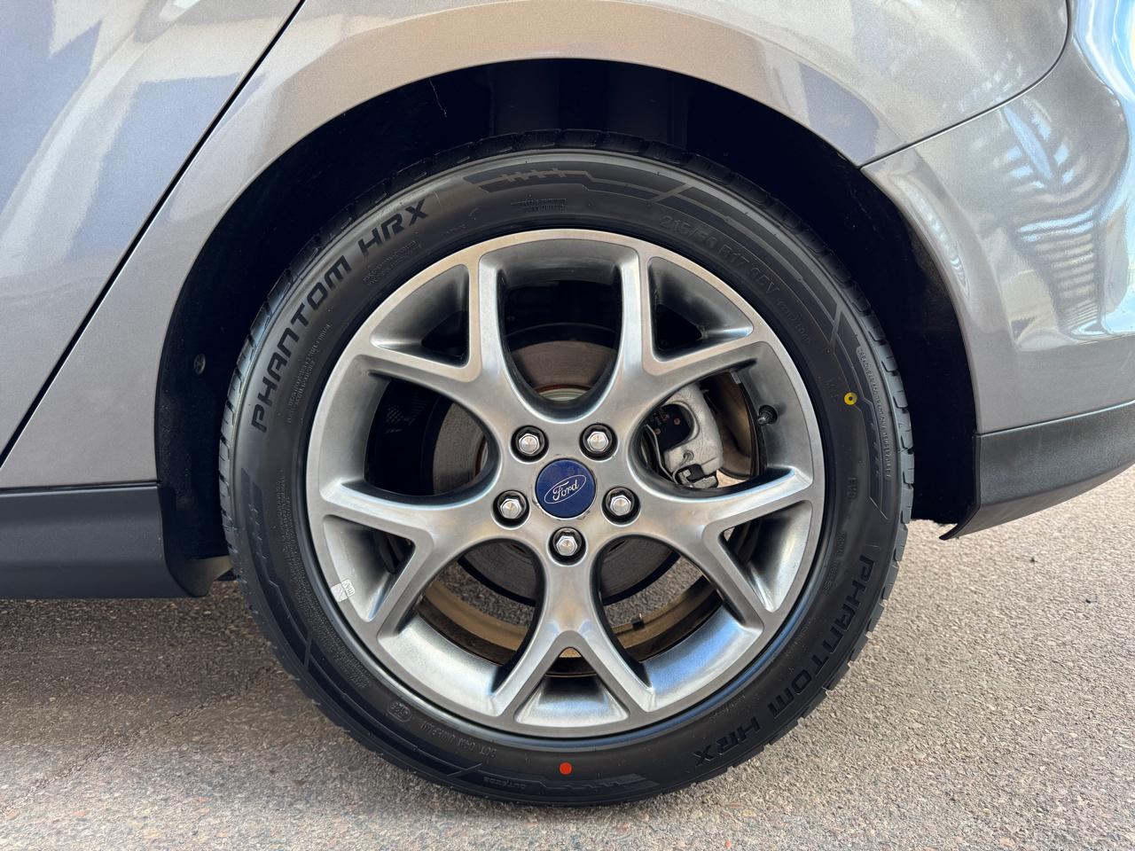 Ford Focus 5dr HB SE 2014