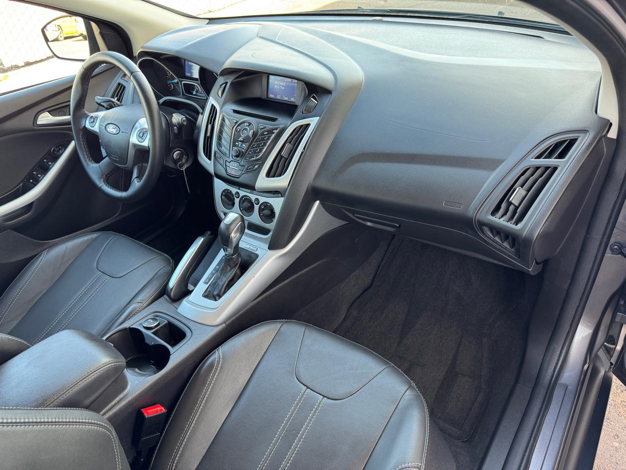 Ford Focus 5dr HB SE 2014