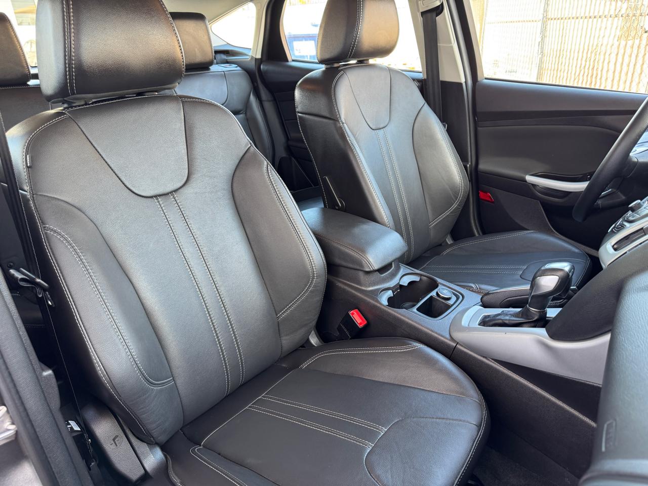 Ford Focus 5dr HB SE 2014