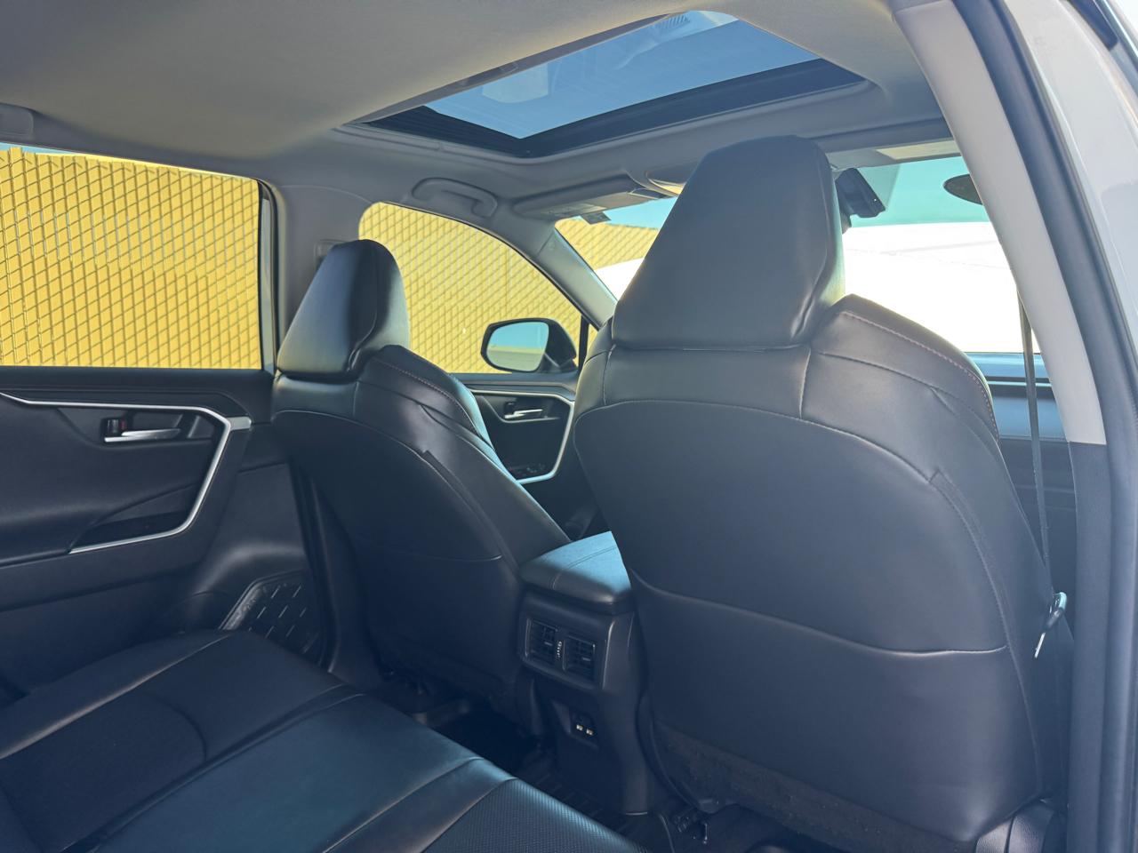 Toyota RAV4 TRD Off Road AWD (Natl) 2021