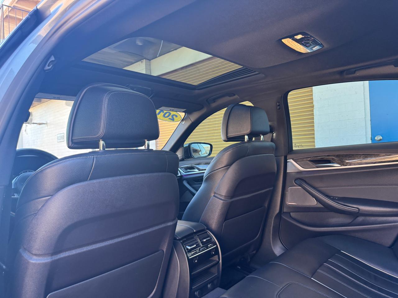 BMW 5 Series M550i xDrive Sedan 2018