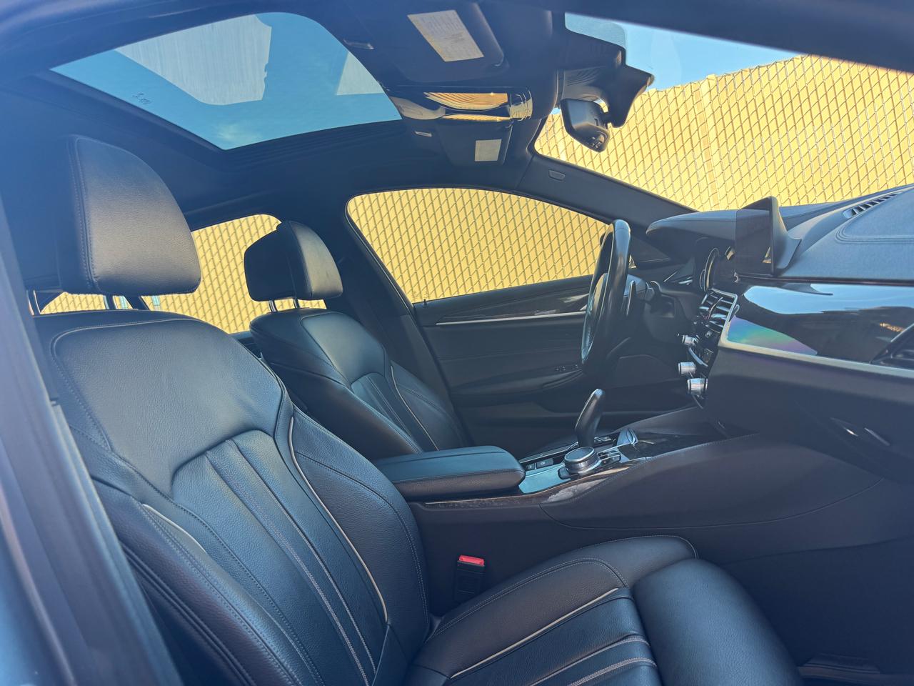 BMW 5 Series M550i xDrive Sedan 2018