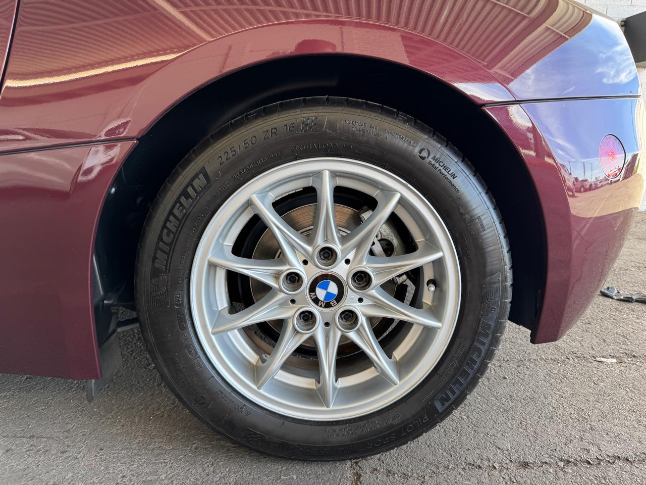 BMW Z4 2dr Roadster 2.5i 2004