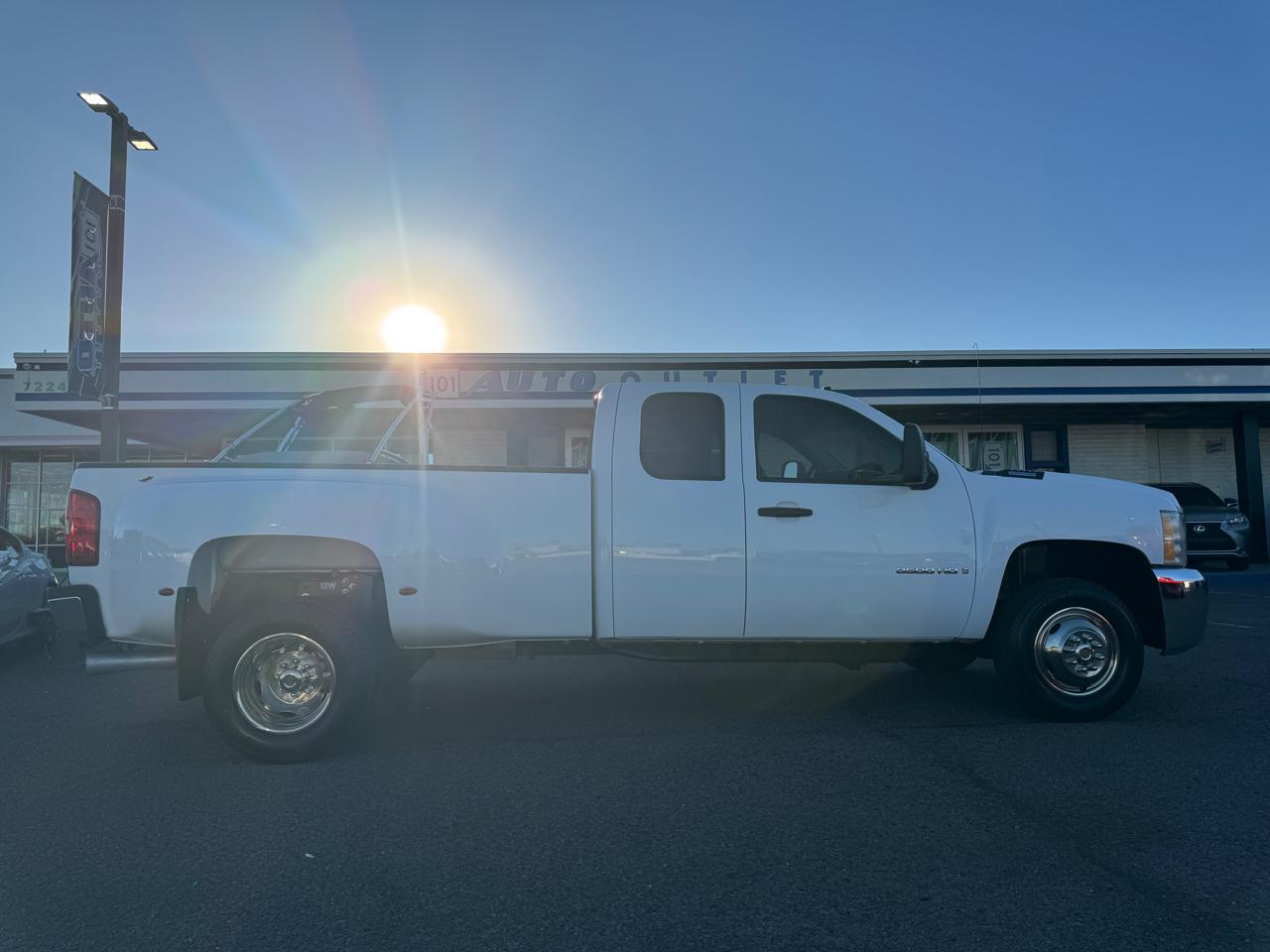 Chevrolet Silverado 3500HD 2WD Ext Cab 157.5" DRW Work Truck 2009