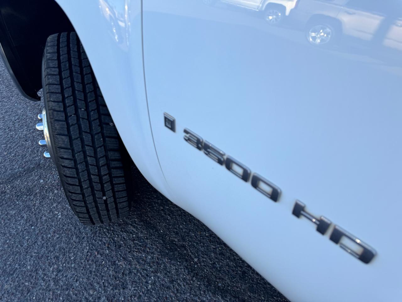 Chevrolet Silverado 3500HD 2WD Ext Cab 157.5" DRW Work Truck 2009