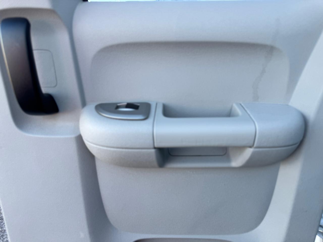 Chevrolet Silverado 3500HD 2WD Ext Cab 157.5" DRW Work Truck 2009