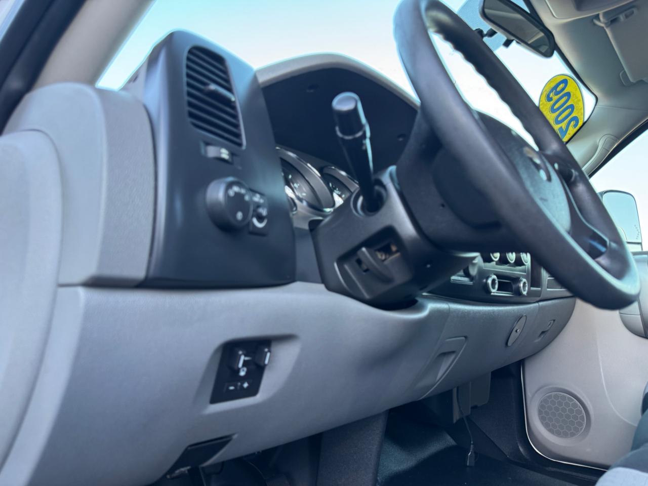 Chevrolet Silverado 3500HD 2WD Ext Cab 157.5" DRW Work Truck 2009