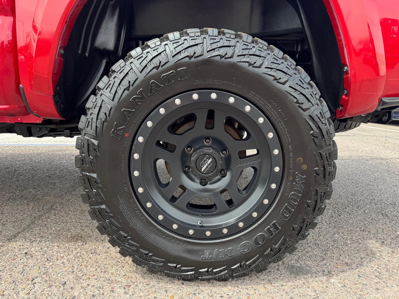 Toyota Tacoma SR Double Cab 5' Bed V6 4x4 AT (Natl) 2018