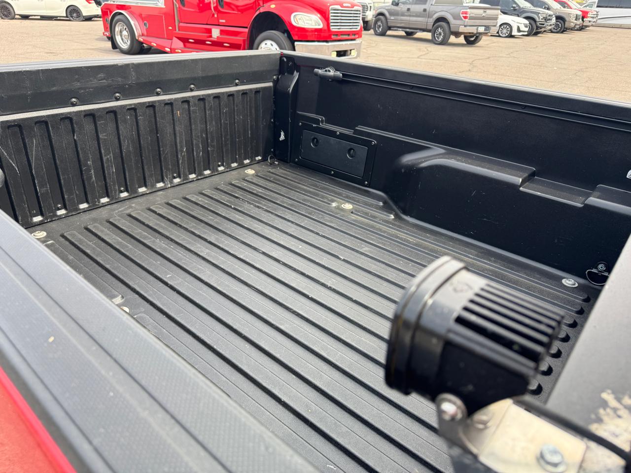 Toyota Tacoma SR Double Cab 5' Bed V6 4x4 AT (Natl) 2018