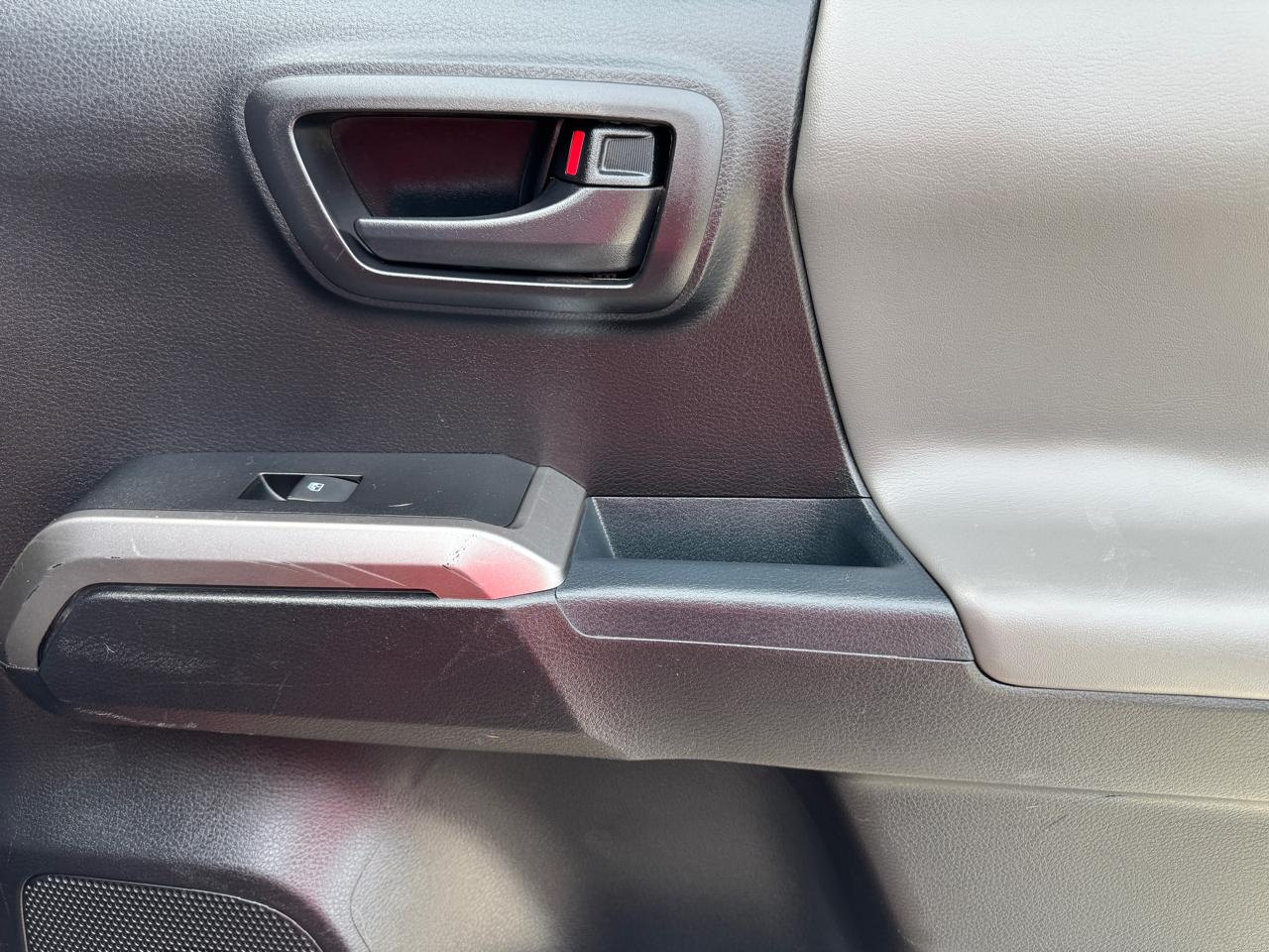 Toyota Tacoma SR Double Cab 5' Bed V6 4x4 AT (Natl) 2018